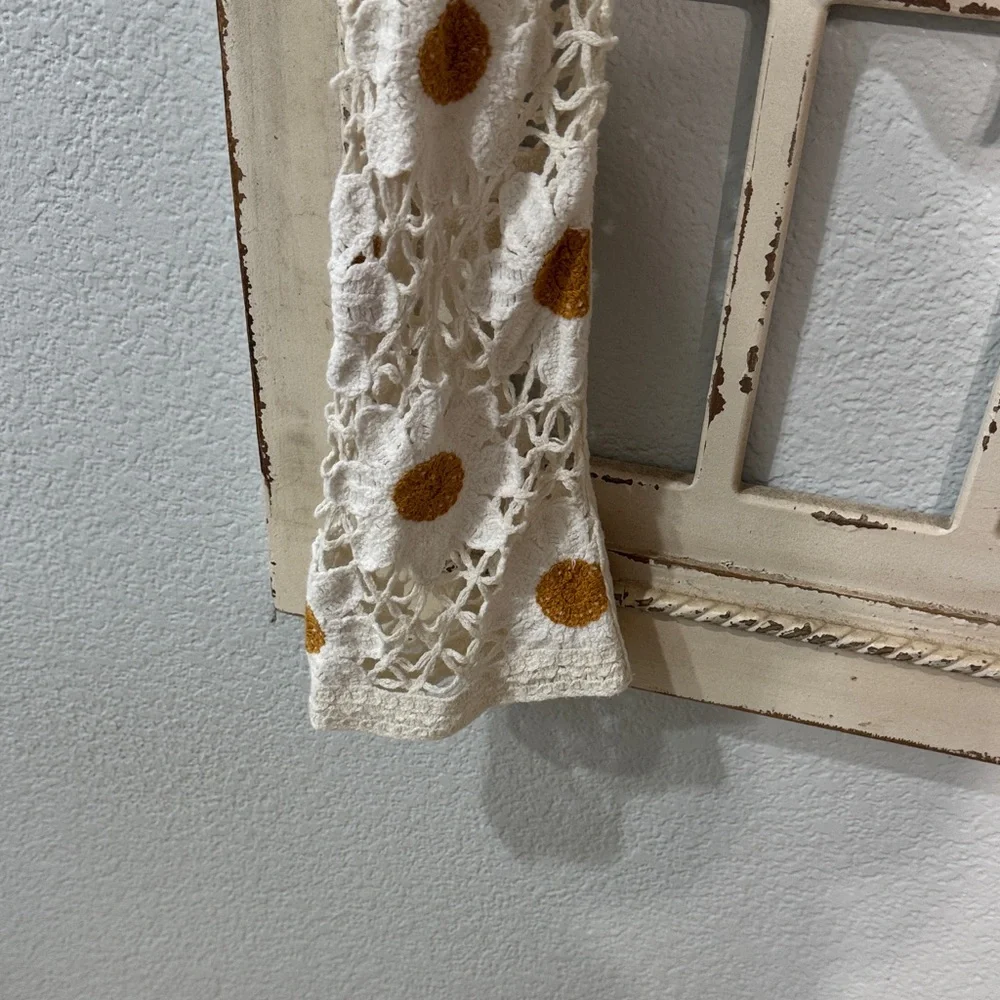 BOHO Crochet moon & Madison Floral Cardigan - Picture 5 of 5